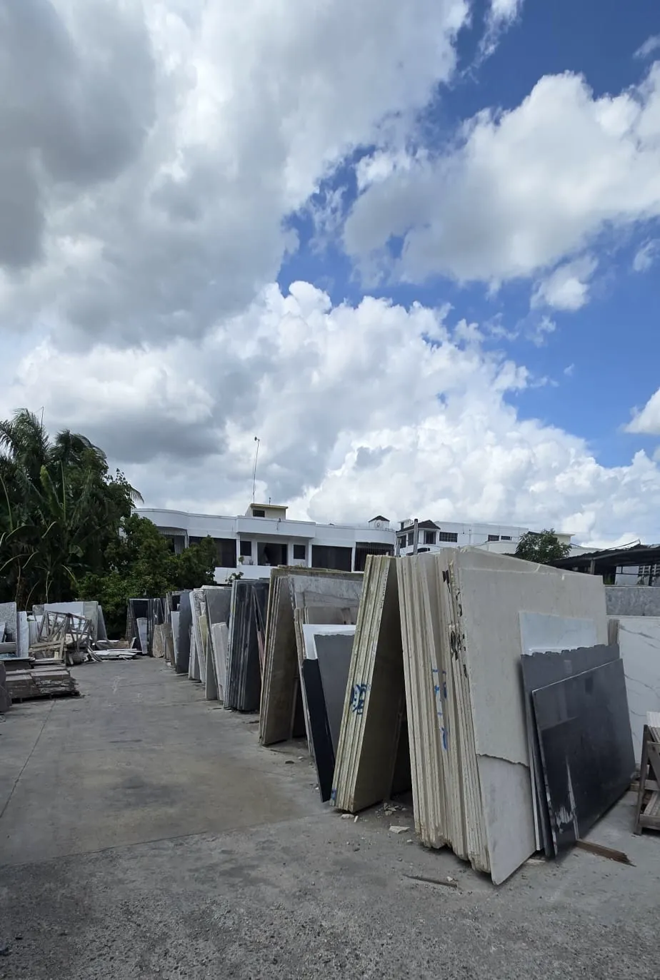 Notre Cour de Dalles à Port-au-Prince